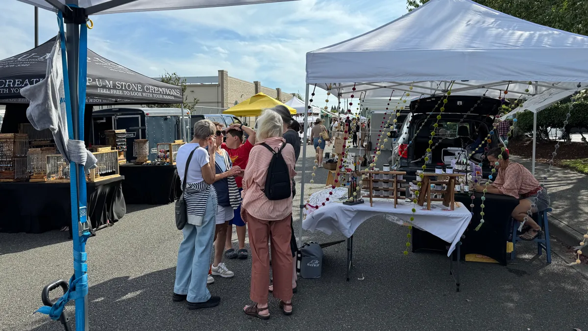 Celebrate Your Community — The Enumclaw Plateau Farmers’ Market